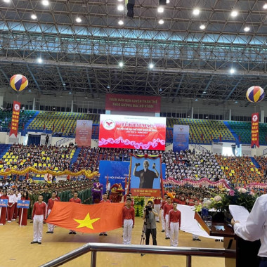 Sáng 30/9, Học sinh THPT Phan Đình Phùng tham gia buổi Lễ khai mạc Đại hội Thể dục thể thao quận lần thứ 10 năm 2022 tại Cung Thể thao Quần Ngựa.